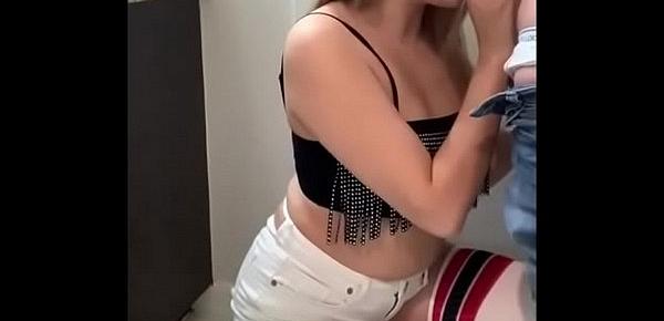  High Socks Slut gives Amazing Blowjob HD